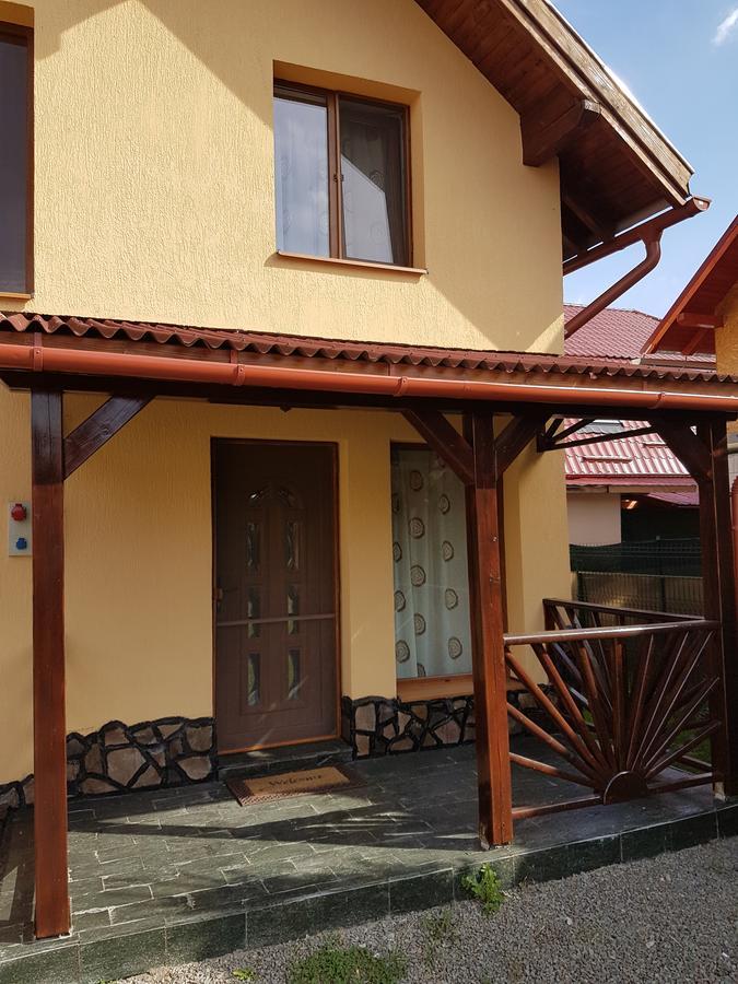 Casa De Oaspeti La Bilbor Екстер'єр фото