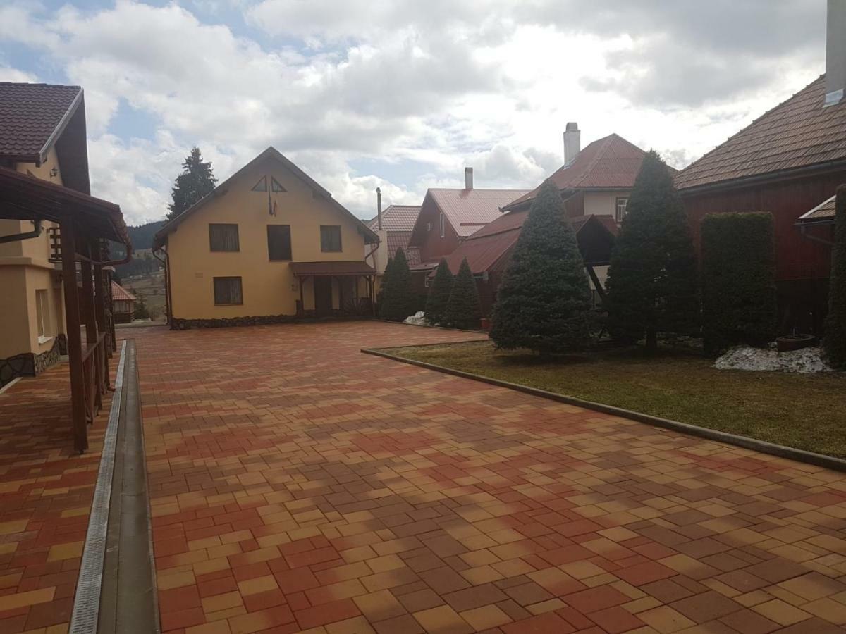 Casa De Oaspeti La Bilbor Екстер'єр фото